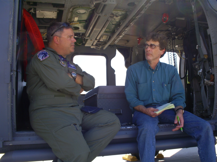 Leo interviewing air force pilot
